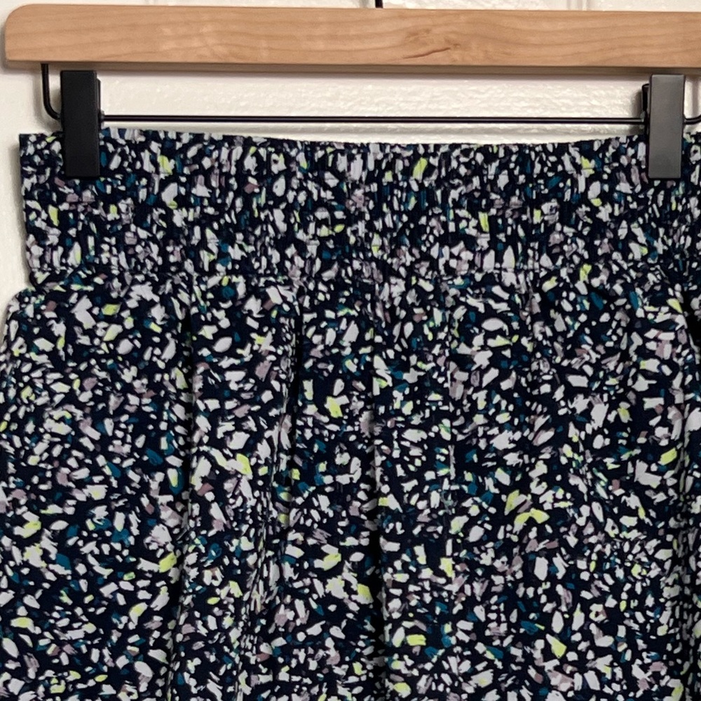 Athleta Print Pattern Athletic Shorts - image 5